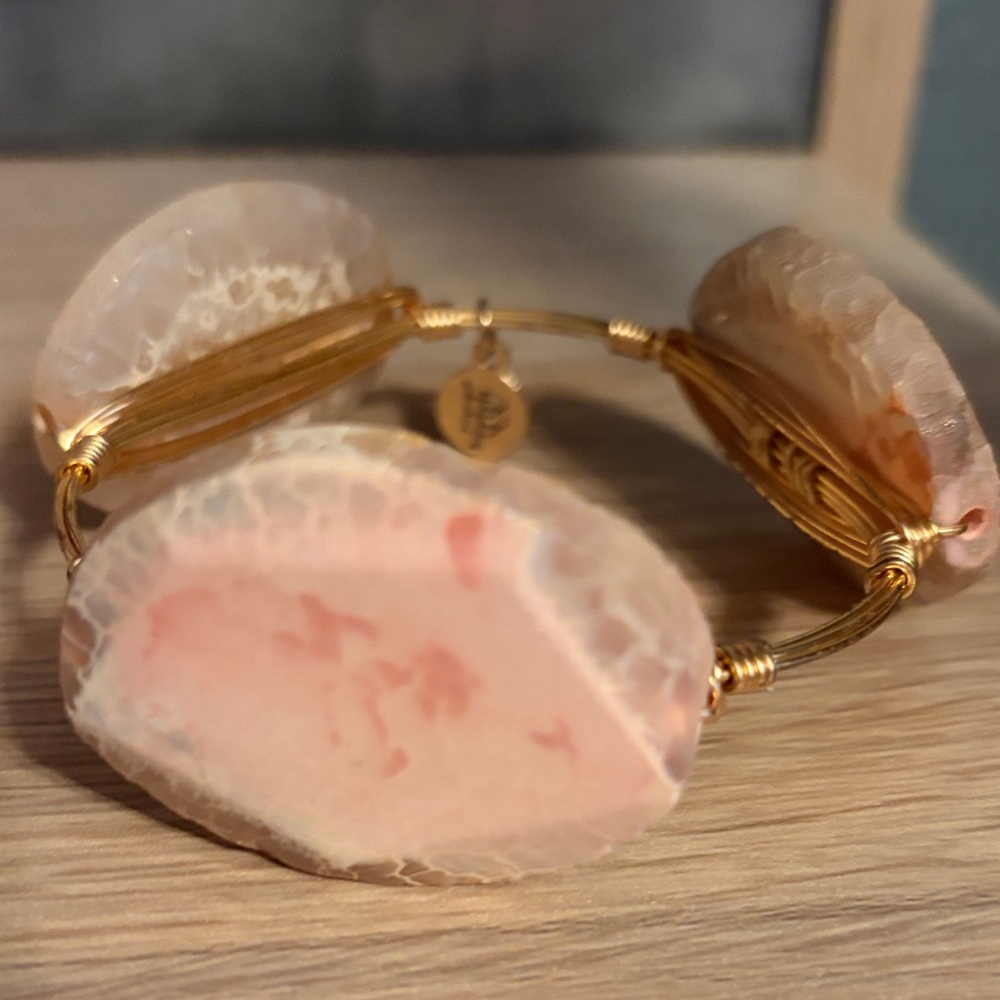 Bourbon and Boweties Pink Agate and Gold Bracelet